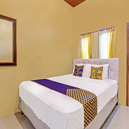 Spot On 91337 Pandu Homestay Klaten Wonogiri Esterno foto