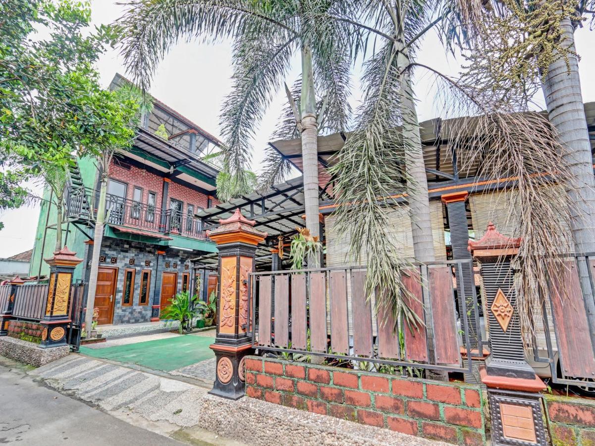 Spot On 91337 Pandu Homestay Klaten Wonogiri Esterno foto