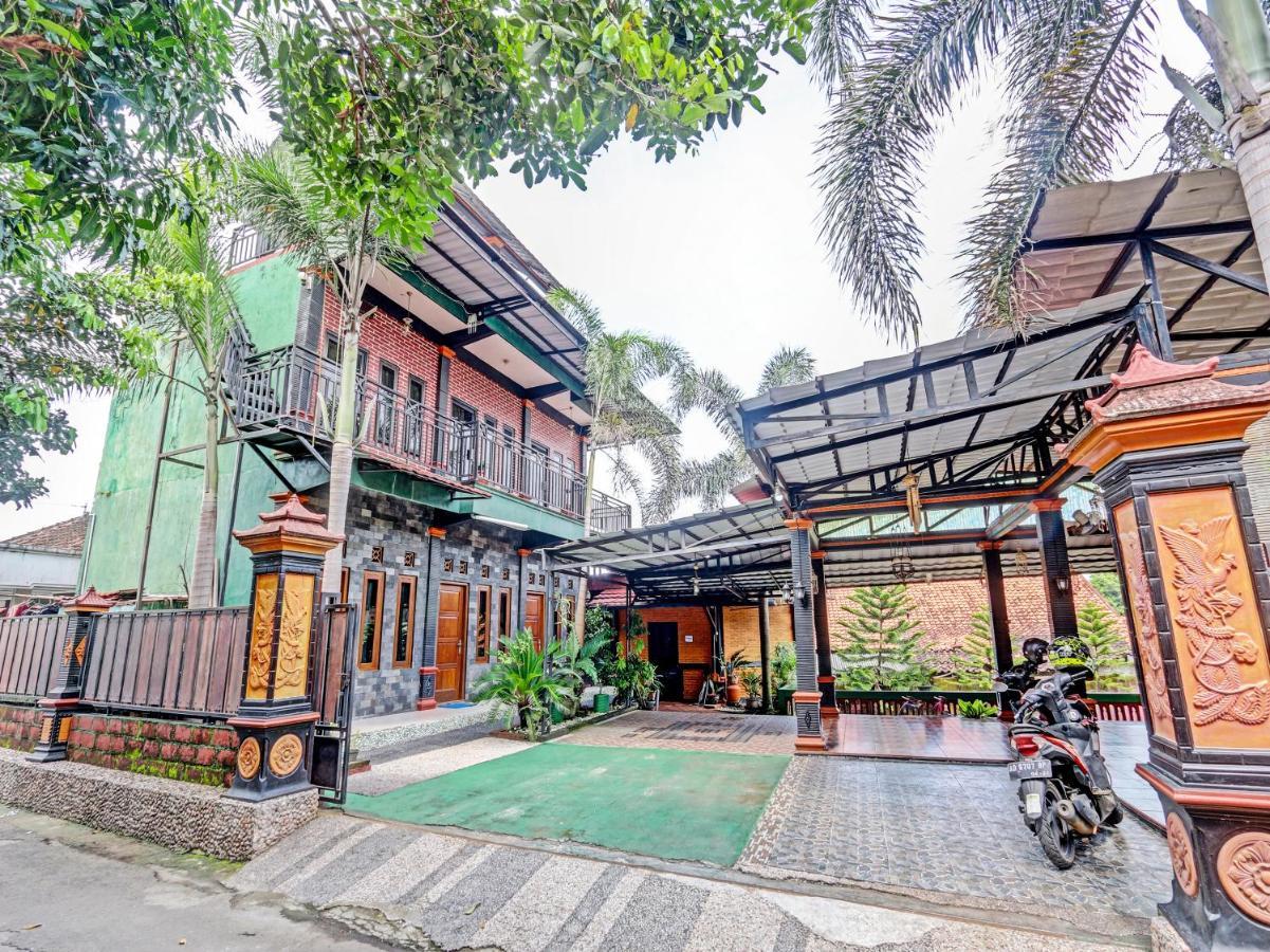 Spot On 91337 Pandu Homestay Klaten Wonogiri Esterno foto