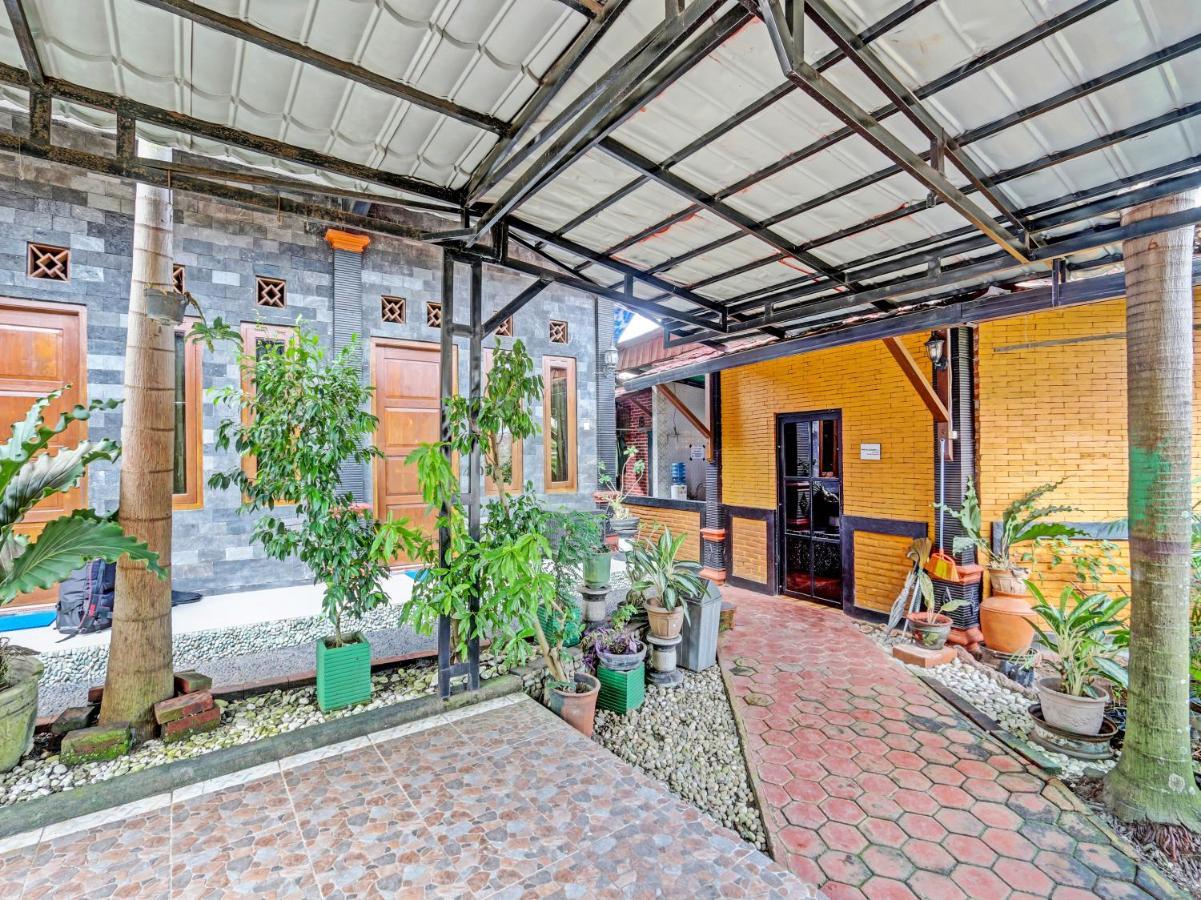 Spot On 91337 Pandu Homestay Klaten Wonogiri Esterno foto