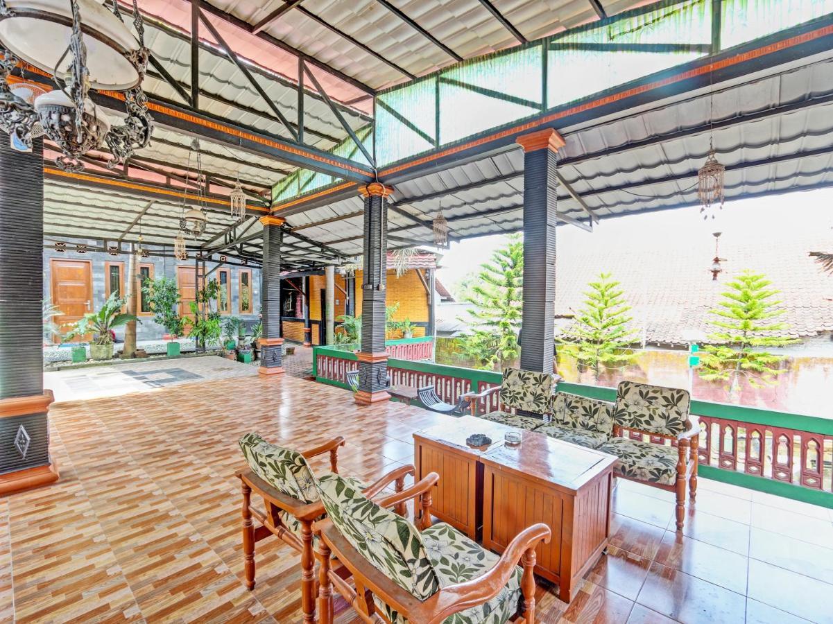 Spot On 91337 Pandu Homestay Klaten Wonogiri Esterno foto