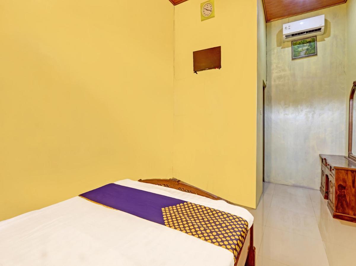 Spot On 91337 Pandu Homestay Klaten Wonogiri Esterno foto